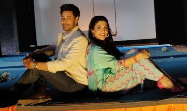 "Delbar, you are an excellent actress. No one could have done Amrita's character apart from you," appreciates ace director Manmohan Singh