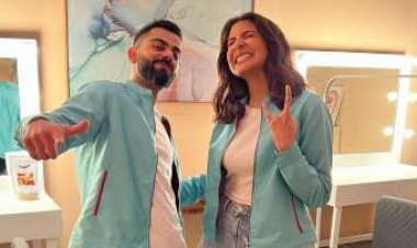 Virushka seen twinning: Anushka said – Always wanted to start a band with a cute boy