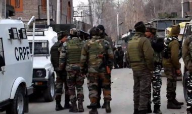 Grenade attack on CRPF bunker; One jawan was injured