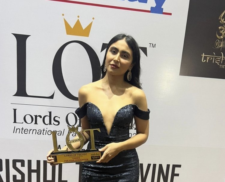 Actress Katie Iqbal bags Best Actress on OTT Female at the Lords of Trendz Midday Awards