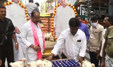 TRS leader distributed chicken liquor for free in Telangana