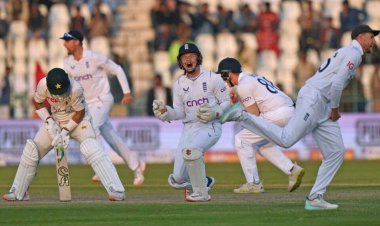 England-Pakistan second test became exciting: PAK need 157 runs to win