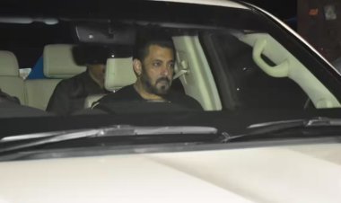 Are Salman and Amir Khan going to be seen together in the sequel of Andaz Apna Apna?