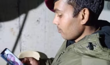 Father on duty in Turkey, small guest came to the house