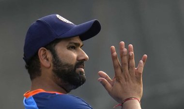 Rohit said on Dhoni's retirement: He is so fit that he can play for a few more years