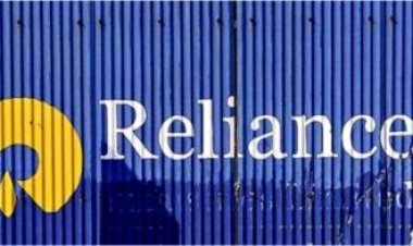 Reliance Industries's net profit up 19% to Rs 19,299 crore in fourth quarter, JIO profit up 13%