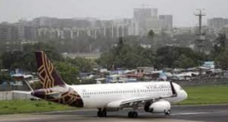 Bomb Threat In Flight: Bomb threat in Vistara flight from Delhi to Pune, all passengers deboarded
