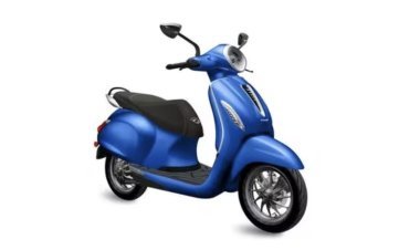 Bajaj Chetak electric scooter is getting huge discounts this festive season, check the offer here