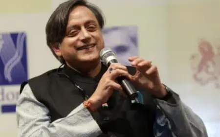 'We will compromise on five days working day', Shashi Tharoor took a dig at the statements of Narayana Murthy-Bill Gates