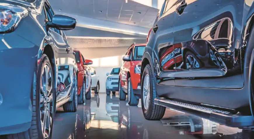 Strong demand in the used car market this festive season, 87 percent people showed interest in petrol cars