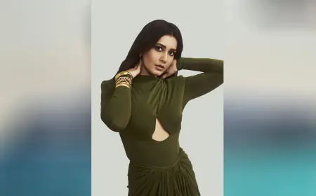 Global Fan Celebration on Raashii Khanna's Birthday Via Zoom