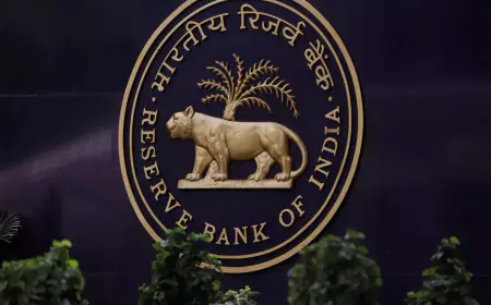 RBI imposed a fine of Rs 40 crore on banks and NBFCs, know the reason