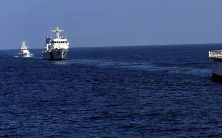 KL Rahul's 70 runs is no less than a century, Sunil Gavaskar praised him a lot