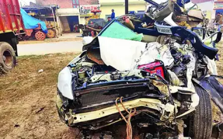 4 cricketers died on the spot in a horrific road accident, 5 seriously injured