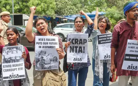 SC issued notice to NTA in NEET paper leak case, also asked questions to coaching institute