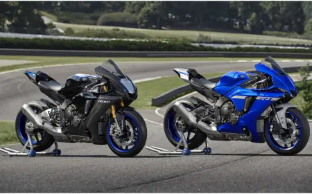 Yamaha introduced two bikes YZF R1 and YZF R1M; Equipped with new braking system and adjustable suspension