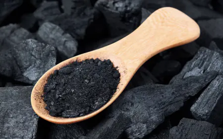 Know how Activated Charcoal protects the skin from the damage caused by pollution