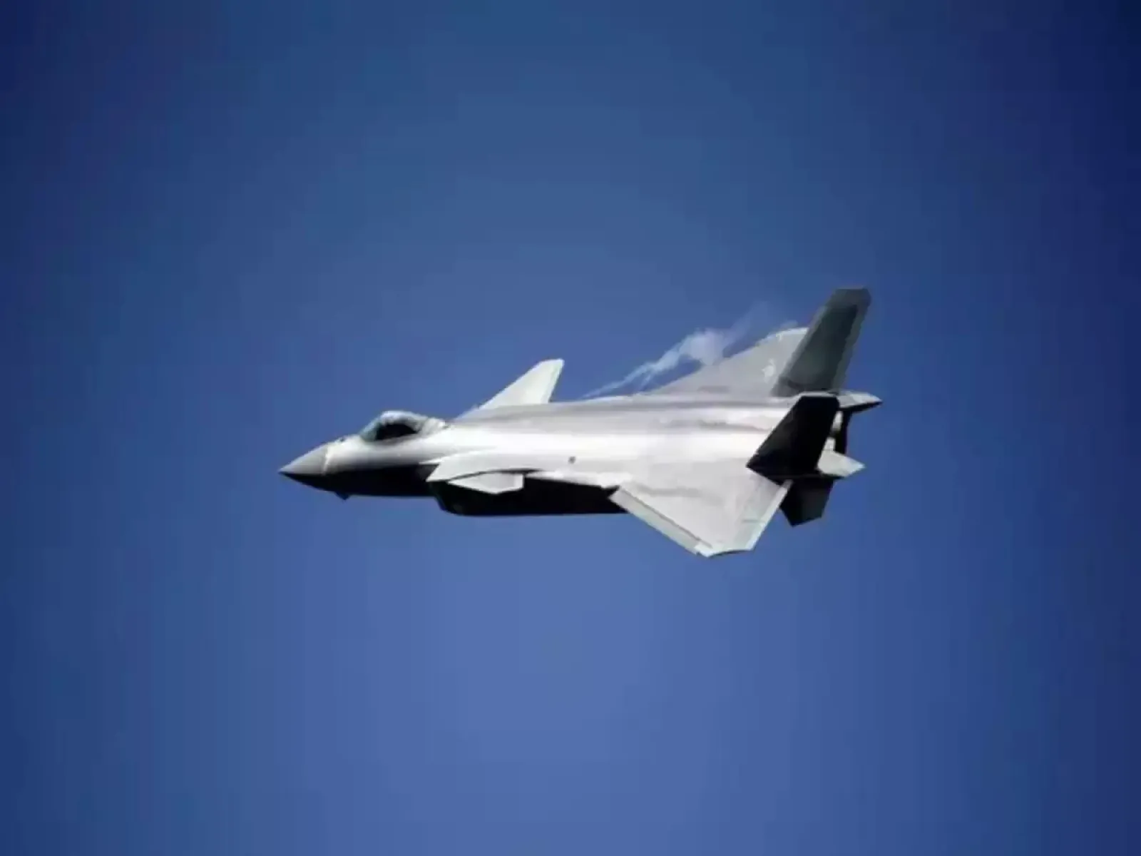 CDS questioned China's claim to have sixth-generation fighter aircraft, said 'it is currently only in the development stage'