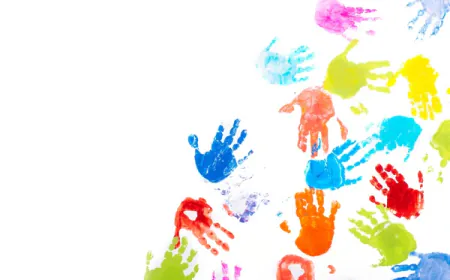 Easy tips to clean house after playing holi, there will be no stains