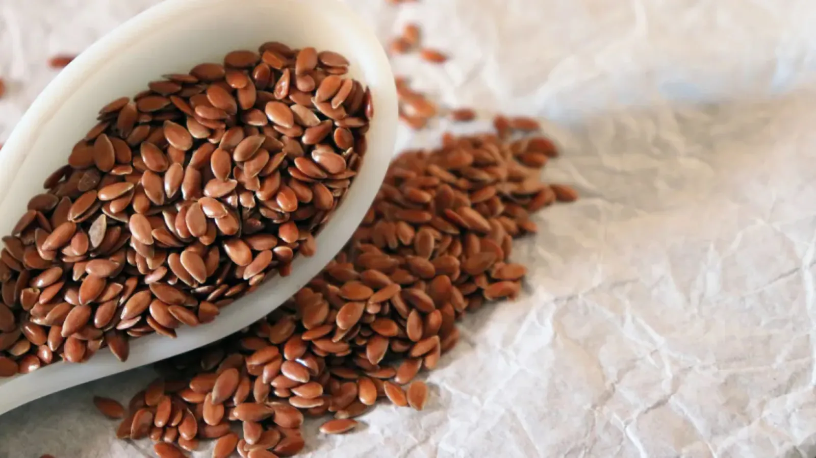 Get these 5 health benefits by including flax seeds in your diet