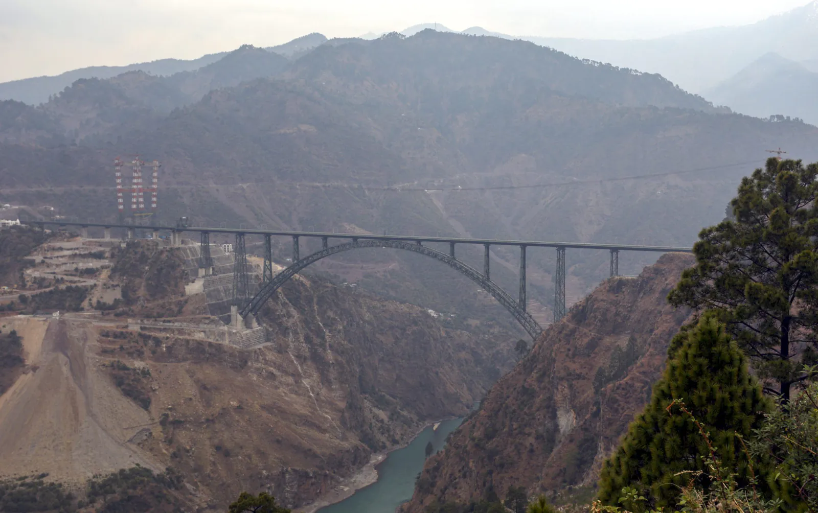 CRPF commandos specially trained will be deployed 24 hours to guard the world's highest rail bridge built on 'Chenab'