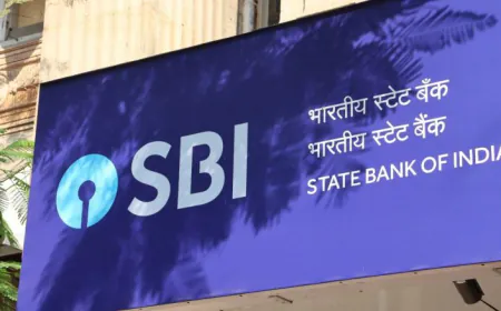 Thieves stole for two hours in SBI bank of Andhra Pradesh, took away 10 kg gold and Rs 38 lakh