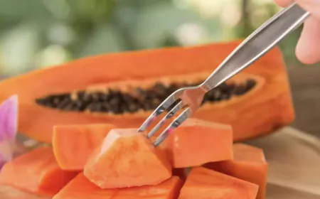 From Healthy to Harmful: Wrong Papaya Pairings That Hurt Digestion