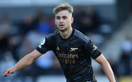 Arsenal's 21-year-old star player was injured during a match and died due to a brain injury