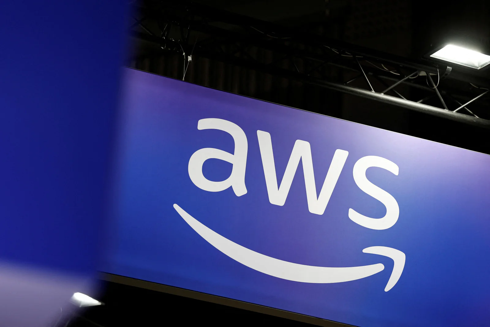 Amazon cloud services restored worldwide; outage affected several services for hours