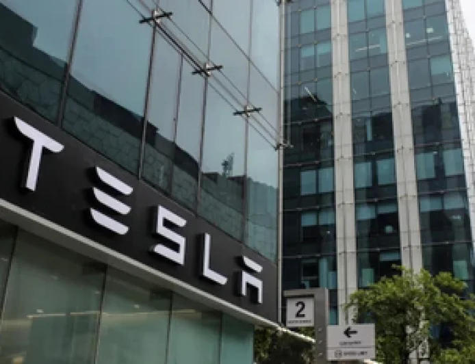 Sharad Agarwal Takes Charge as Tesla’s New India Head, Focus on Luxury EV Market